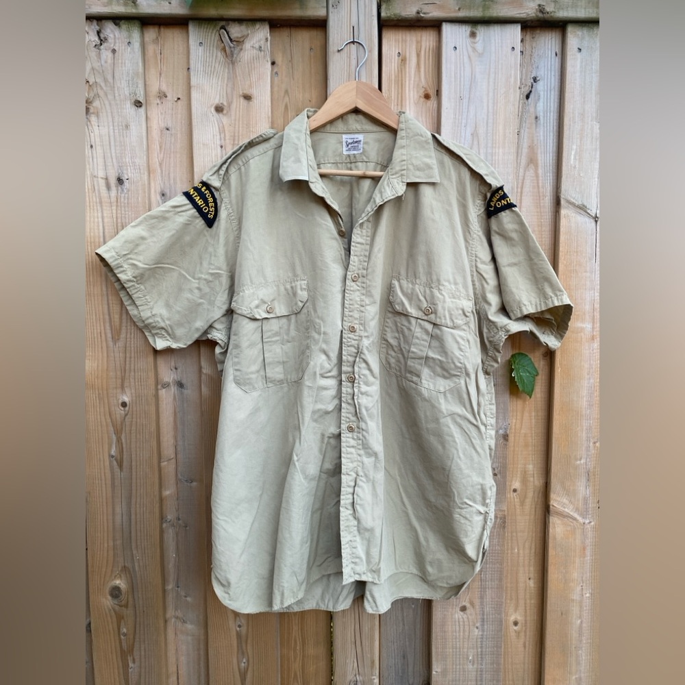 Vintage Lands & Forest Ontario Beige Short Sleeve Button-Up Shirt size large/xl